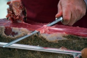 El corte a maquina altera la infiltración de grasa del jamón, según la Universidad de Córdoba