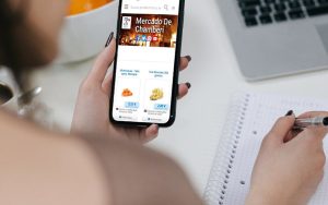El software que digitaliza los comercios locales y mercados municipales