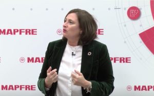 Clara Bazán: “En MAPFRE conviven cinco generaciones distintas de trabajadores, y eso se nota”