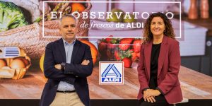 Ignacio Cid, Research & Analytics Director de ALDI, y Silvia Segarra, Directora de Comunicación y Relaciones Institucionales de ALDI España productos frescos observatorio