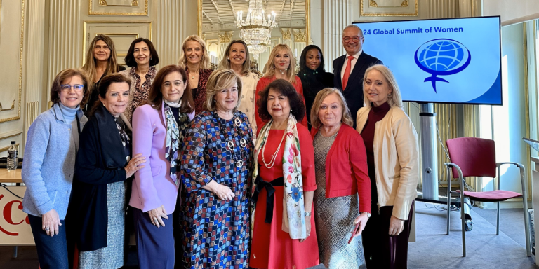 Mujeres líderes del Global Summit of Women 2024.