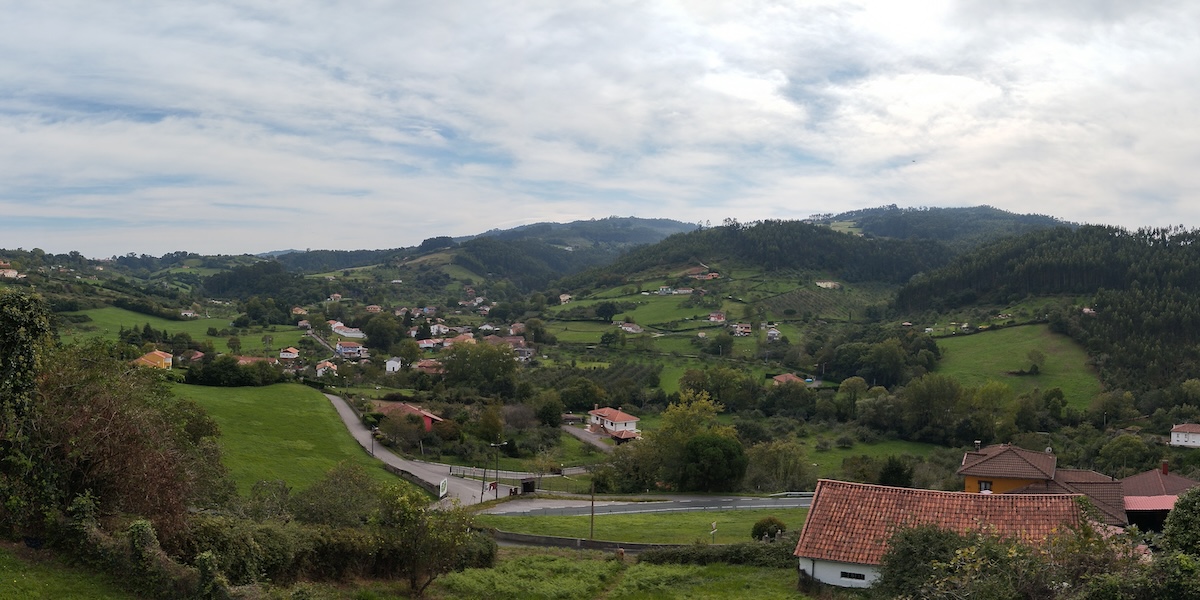 Asturias trae al siglo XXI una aldea digna de princesas