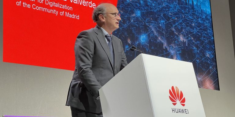 Miguel López-Valverde consejero de Digitalización de la comunidad de Madrid Huawei MWC