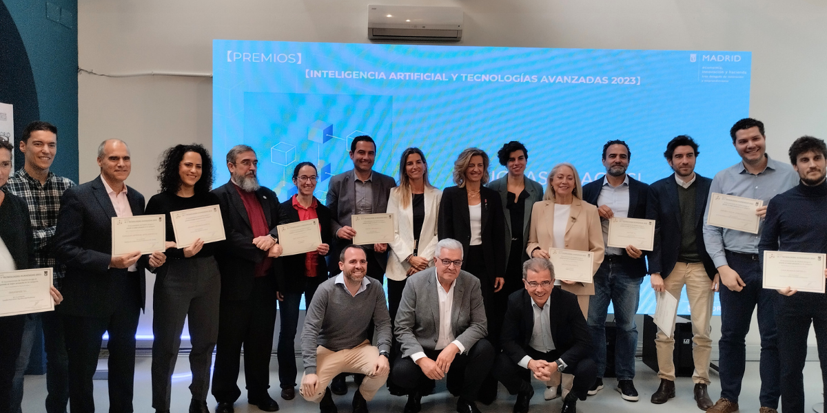 Los ganadores de la segunda edición de los Premios Inteligencia Artificial y Tecnologías Avanzadas.