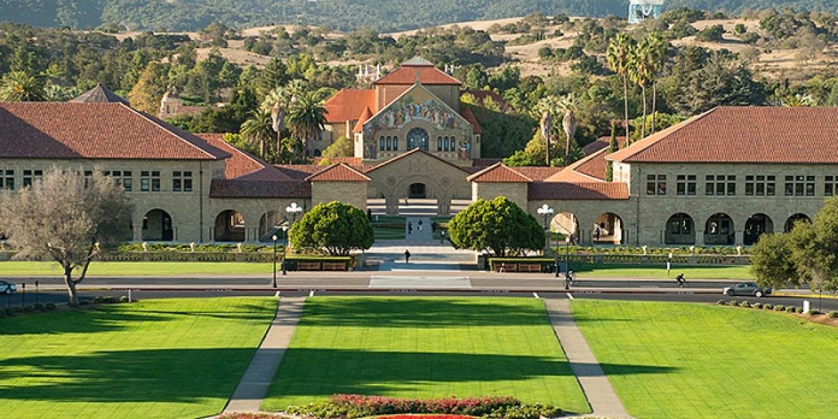 Universidad de Stanford ranking empleabilidad