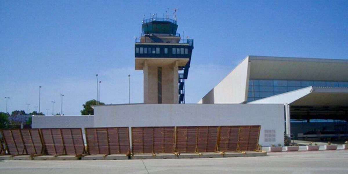 aeropuerto Almería radio ayudas